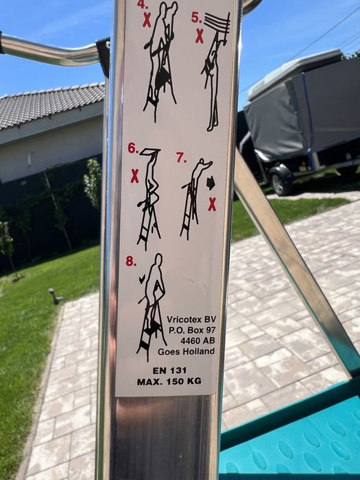 Scara Aluminiu cu platforma Dresing