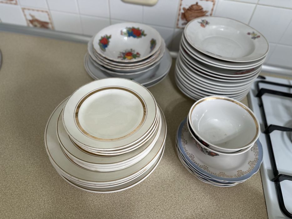 Продам посуду в хорошем состоянии