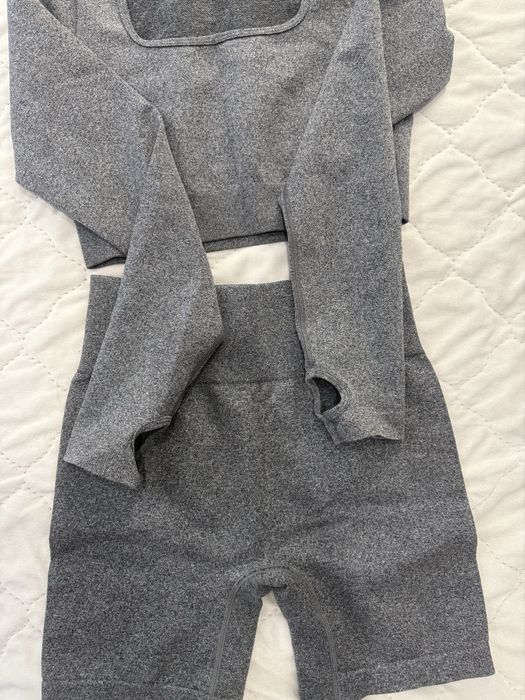 Спортивный костюм для зала