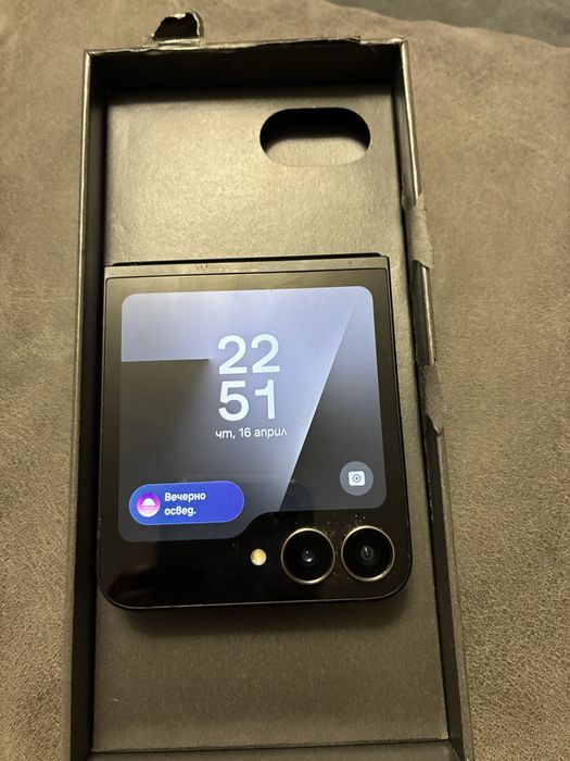 Samsung Galaxy Z Flip7 FE