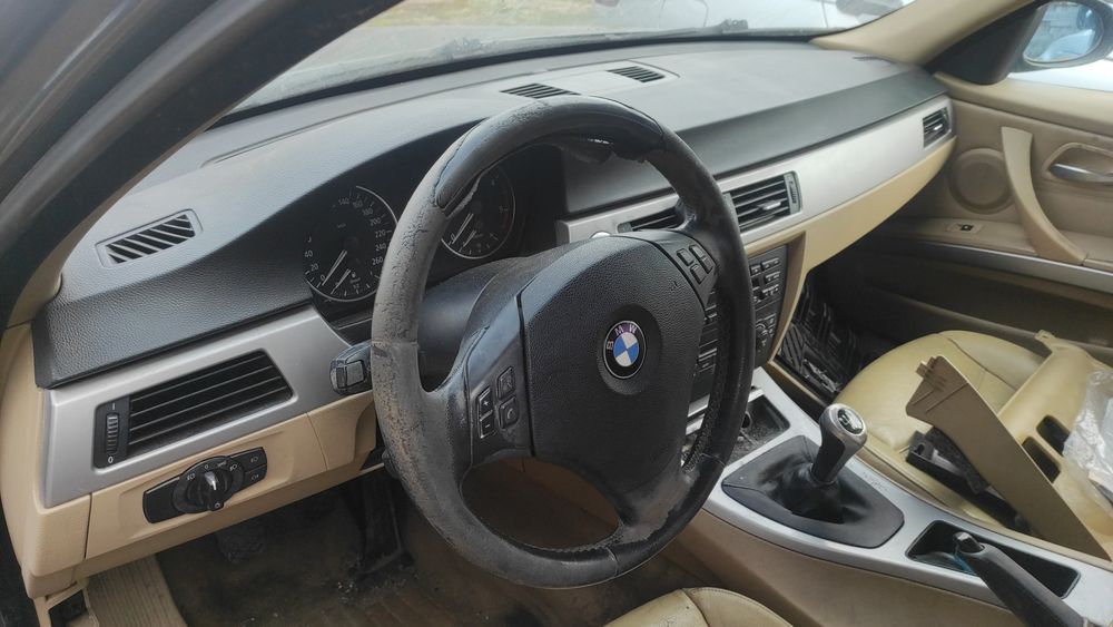 Dezmembrez BMW seria 3 e90,91,e46 ,e60