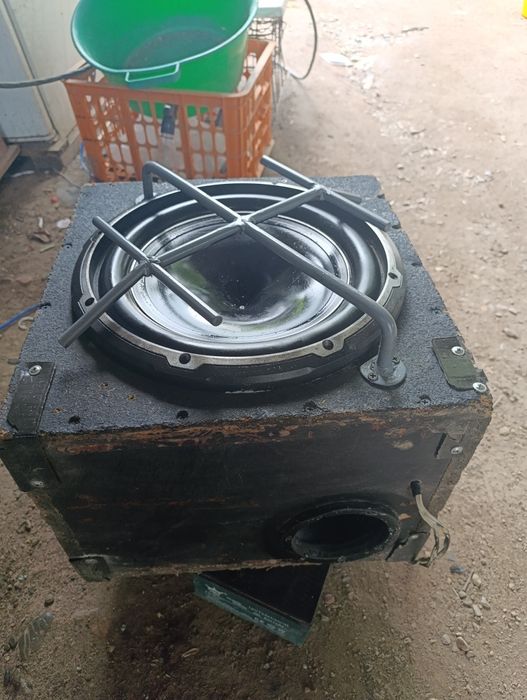 Продам сабвуфер 12й