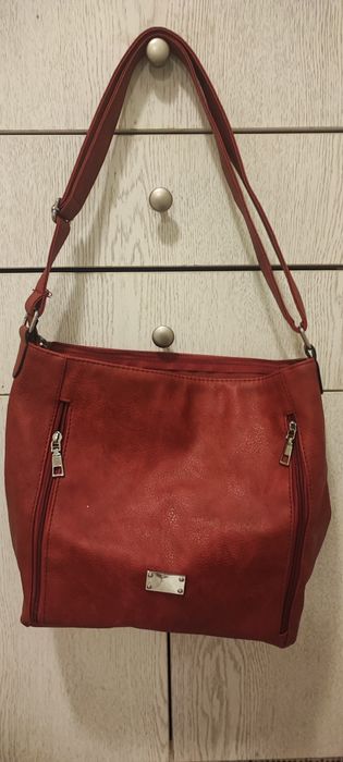 Продавам дамски чанти