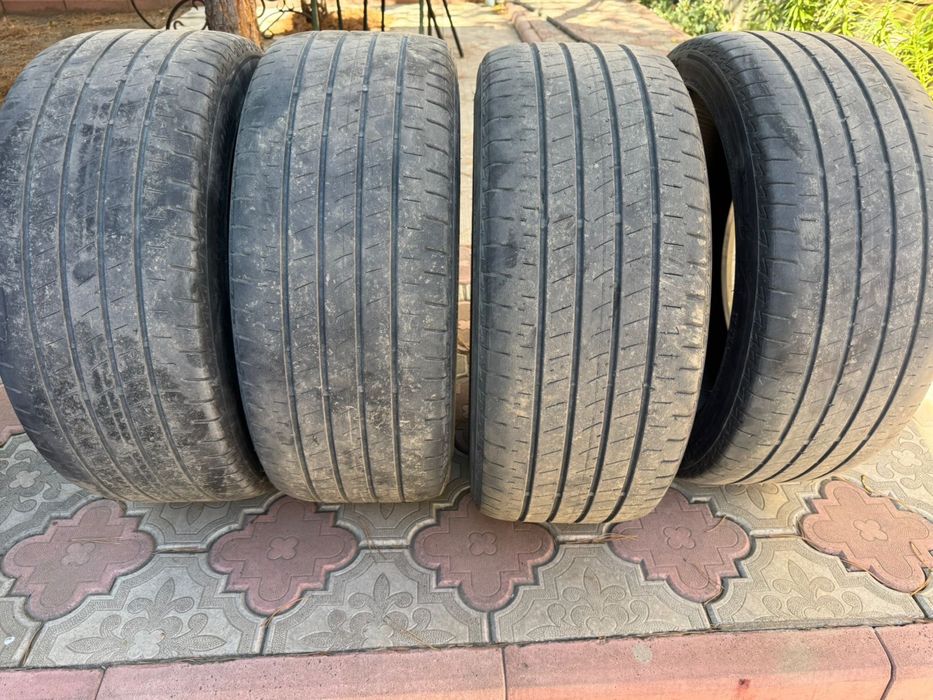 Продам шины R18 235/45