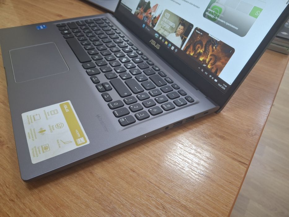 Asus X515EA i3-11/8gb/240gb