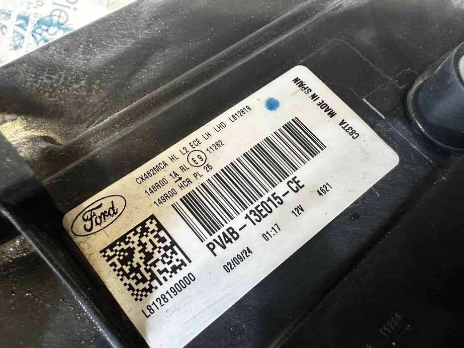 Far stânga full led ford kiga.2.cod:PV4B-13E015-CE