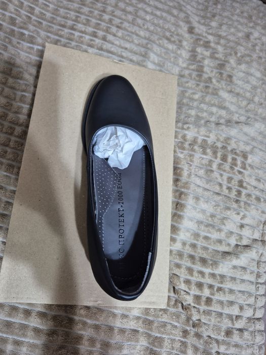 Дамски обувки от естествена кожа