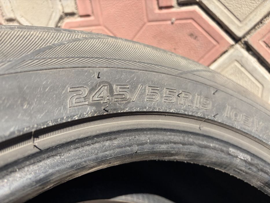 Продам резину 245/55/19