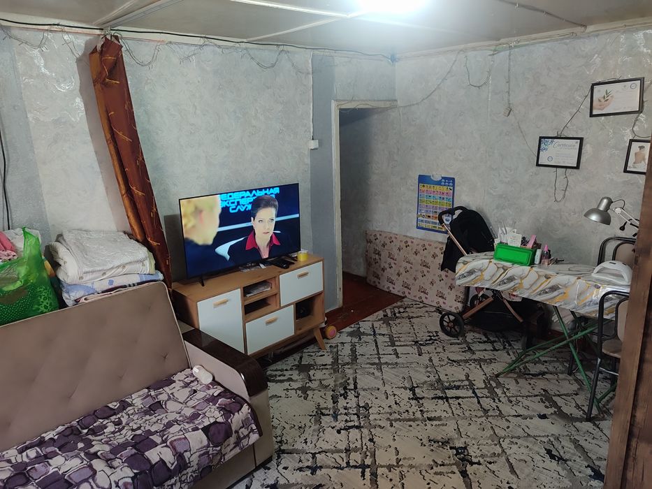 Срочно! Продаётся 2/2/2 квартира. 58 Военный городок.