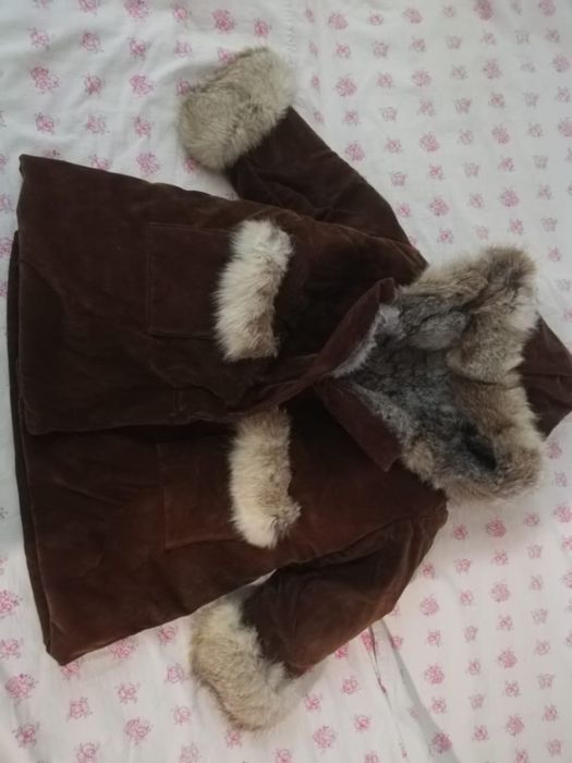 Продается для подростков куртки 2500т и т.д.