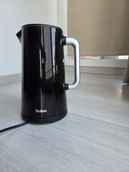 Fierbator Tefal Smart'n Light KO851830, 1800W, ecran digital, capacitate 1.7L, 5 trepte temperatura, baza rotativa, interior inox, negru