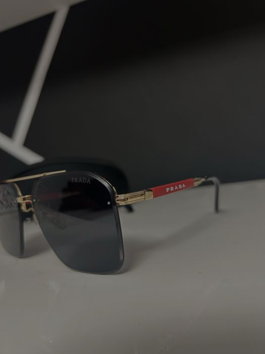 Ochelari de Soare Prada