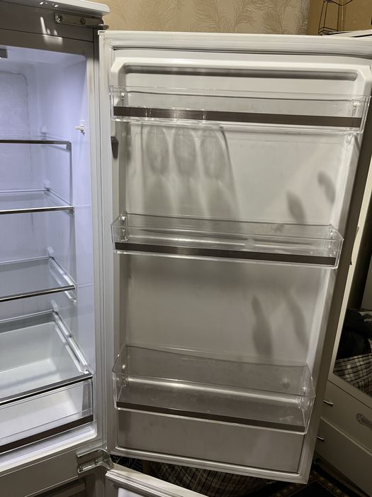 Продам холодильник