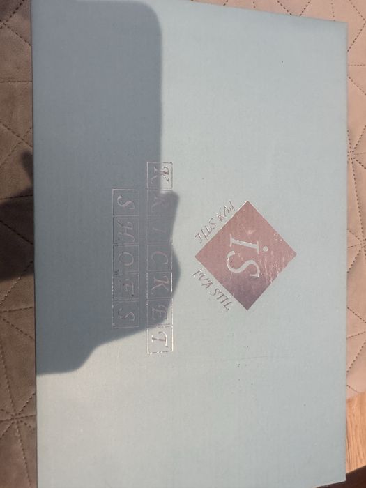 Нови дамски  обувки