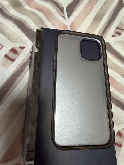 Iphone 12 pro телефон