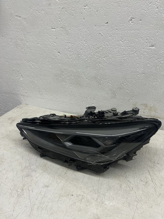 Far stanga seat cupra terramar avariat