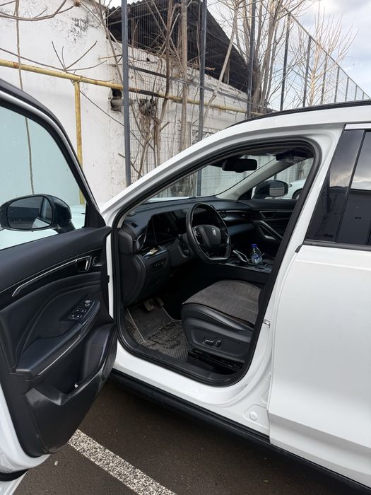 FAW. Bestune T55 кросовер