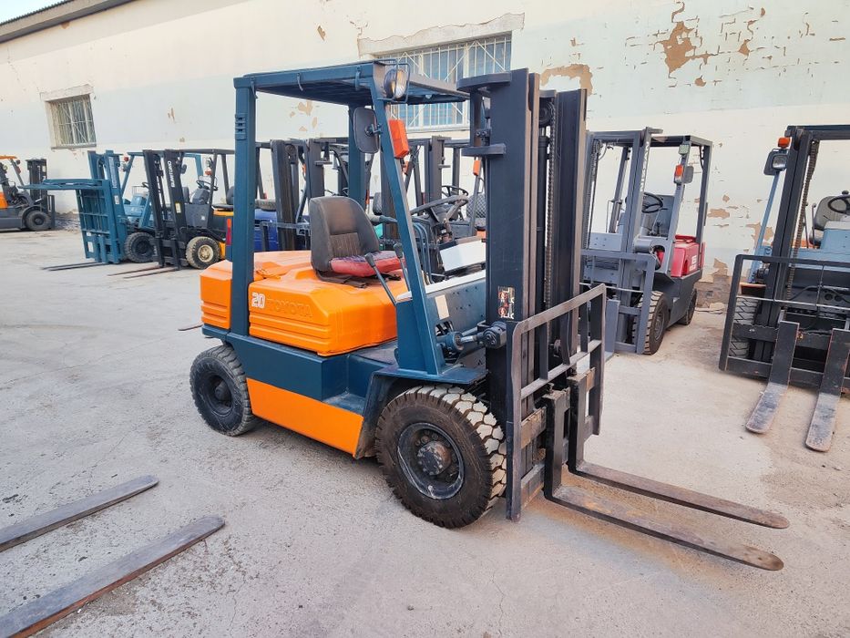 Продам вилочный погрузчик. Кара