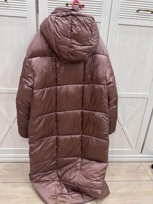 Продам пуховик Rinasimento, Италия