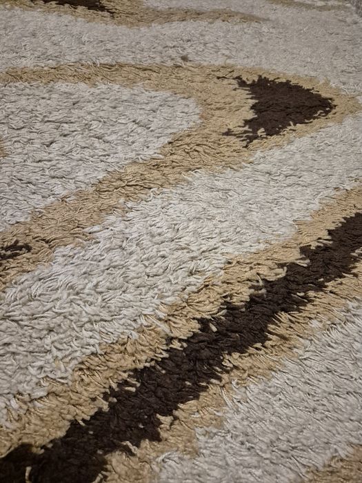 Килим тип "Шаги" в бежово, кафяво и екрю. Размер 120/180 см