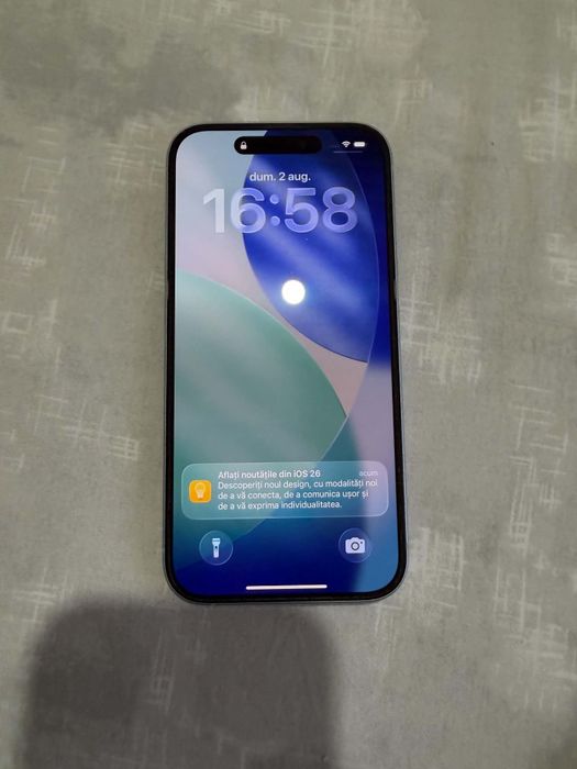 Telofon Iphon 15 128 gb
