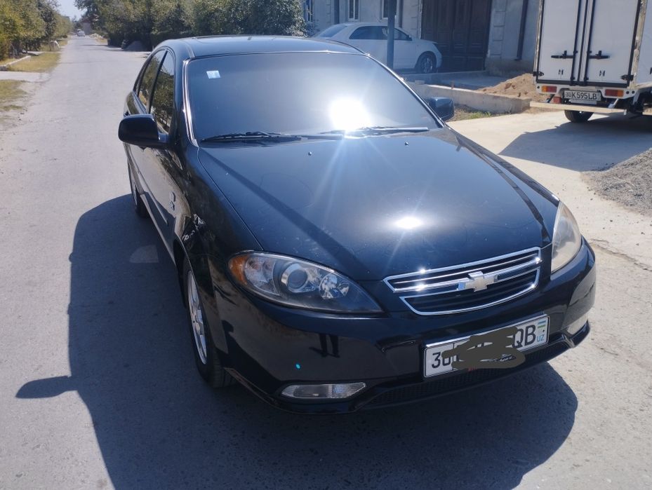 Qora jentra moshina idial