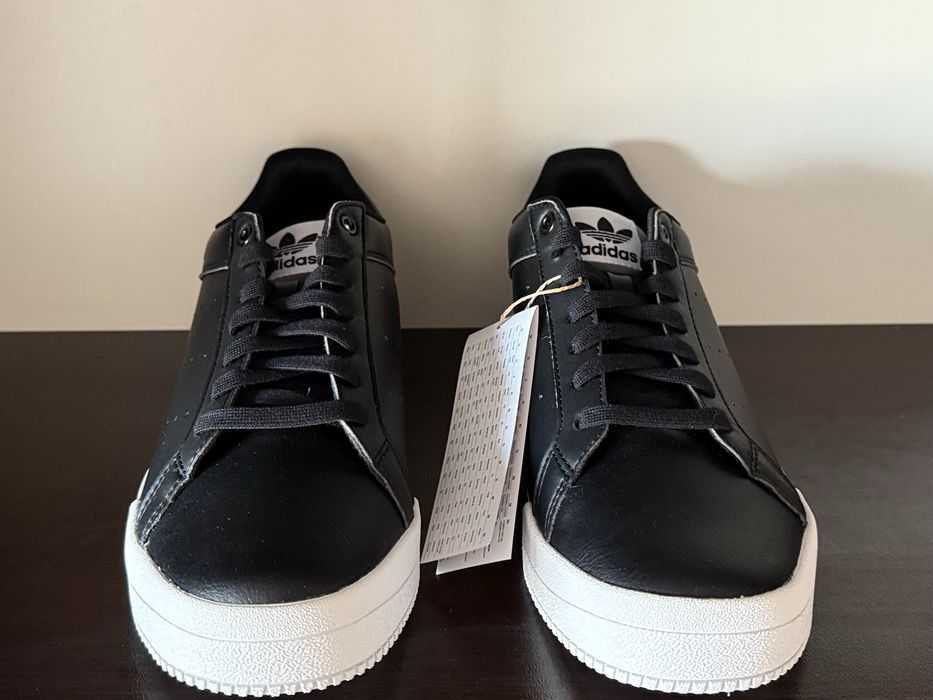 adidas Court Tourino Налични 41н 26см/42н 26.5см/43н 27.5см Стелка