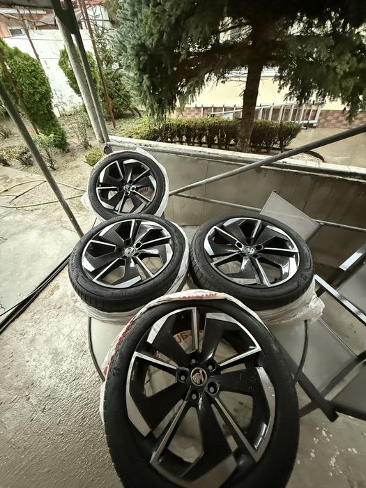 Jante Skoda Comet vRS OEM R18 + Anvelope Bridgestone de vara