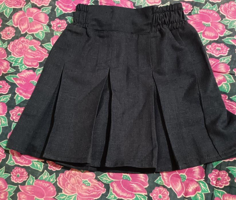 Продается школьная форма