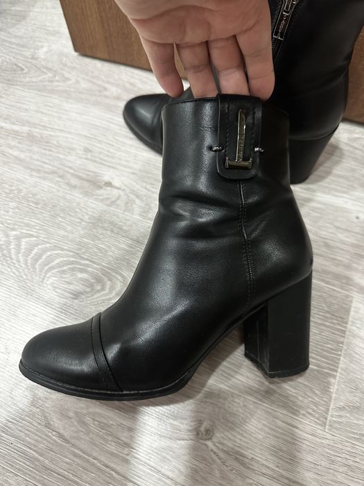 Демисезонные полусапожки