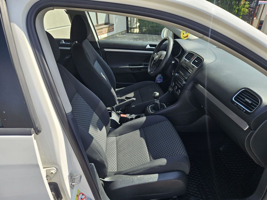 Vw Golf 6 Combi an 2011 euro 5 motor 1.6 tdi cutie manualaactelot