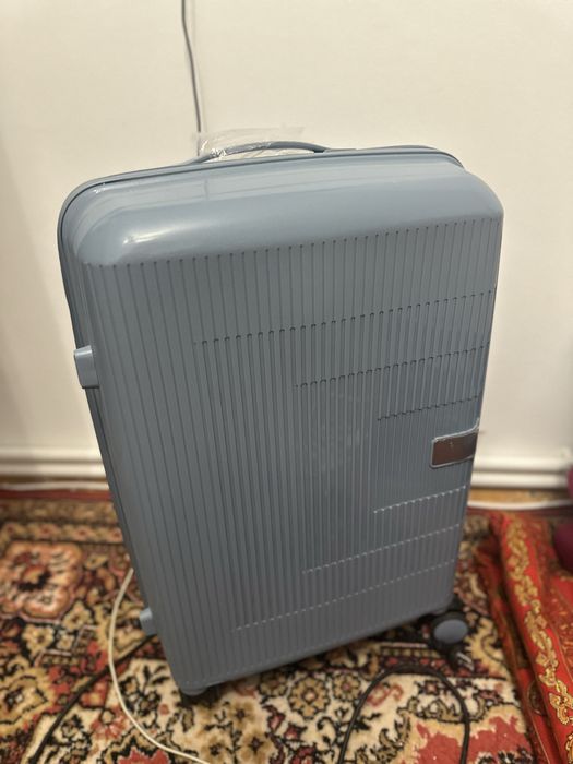 Чемодан новый С размер