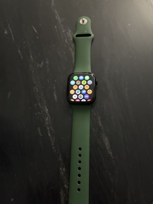 Apple Watch Series 7 (GPS + Cellular)