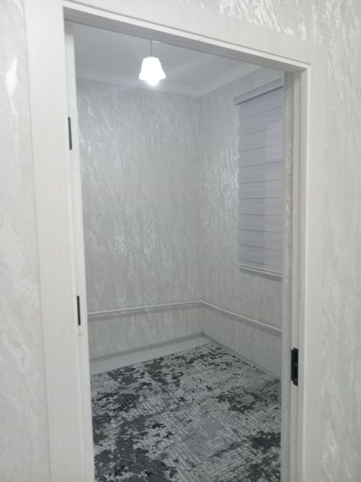 Tezlikda uy sotiladi. Ulgurib qoliyla 2 xonali 1qavat. Yevro remont