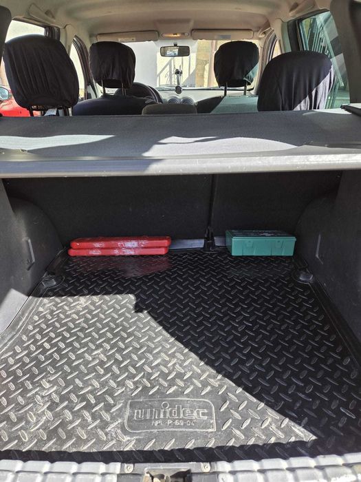 Dacia Duster 1.5 dci 4x2 110cp