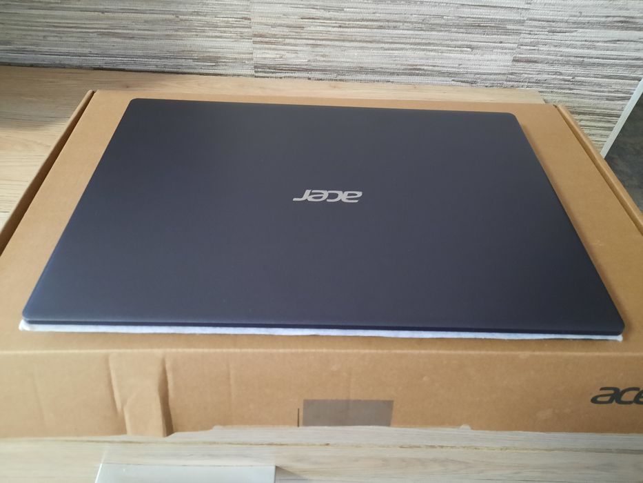 Продам ноутбук,  новый