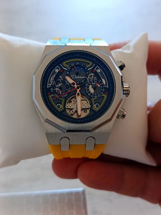 Ceas automatic/mecanic portocaliu/galben,nu eco drive-nou,în cutie