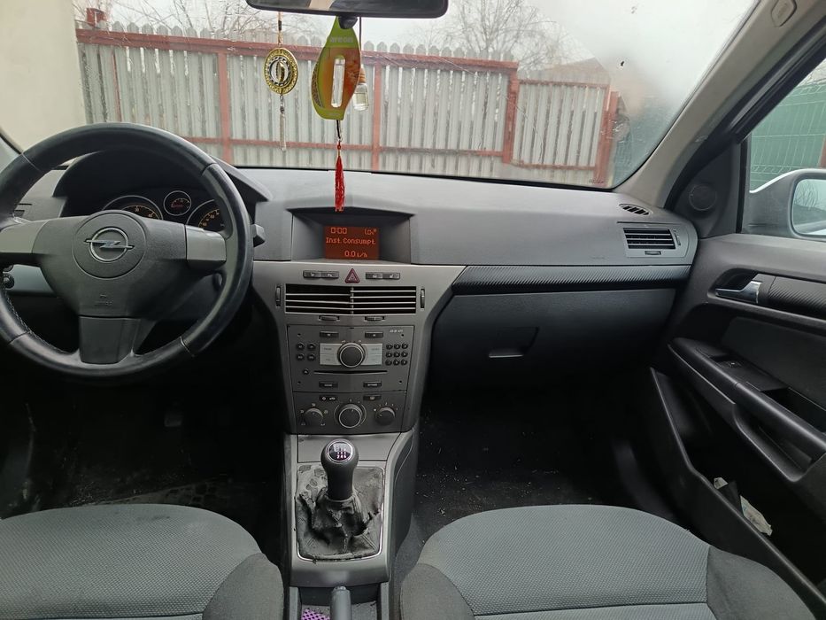 Vand sau schimb Opel astra h
An fabricație 2006
In stare foarte bună d