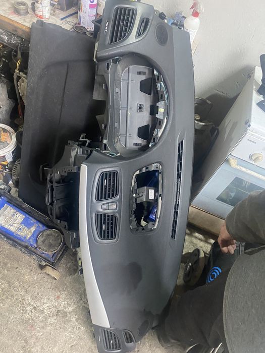 Caseta directie megan 3 2013