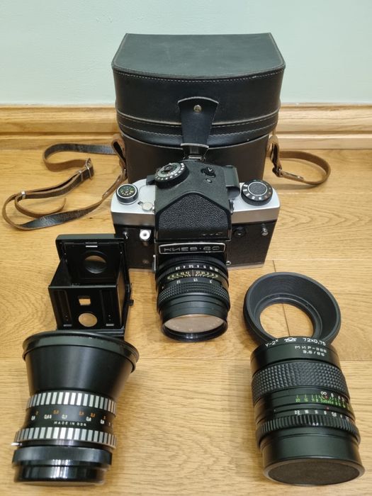 Aparat foto format mediu Kiev 60 nou