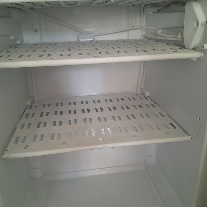 Холодильник 2х камерный