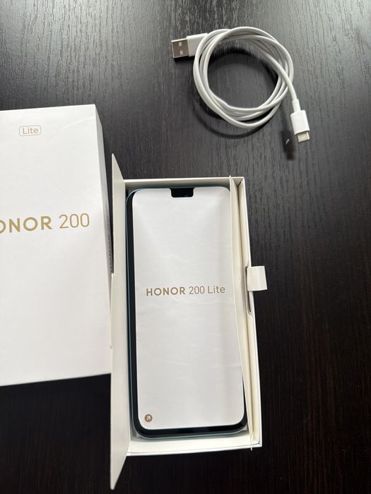Vand Honor 200 Lite folosit foarte rar,
