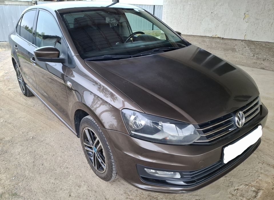 Volkswagen Polo 2015, 1.6