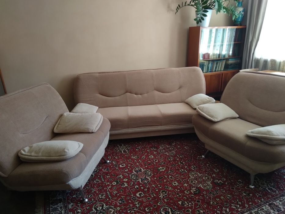 Диван и 2 кресла