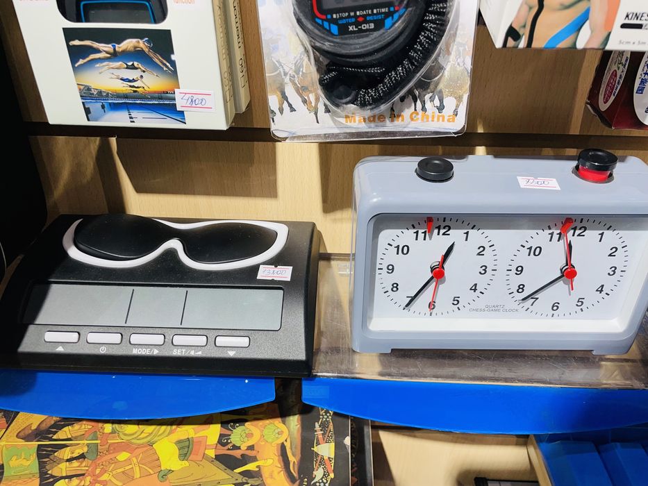 Шахматные часы механические и электронные новый