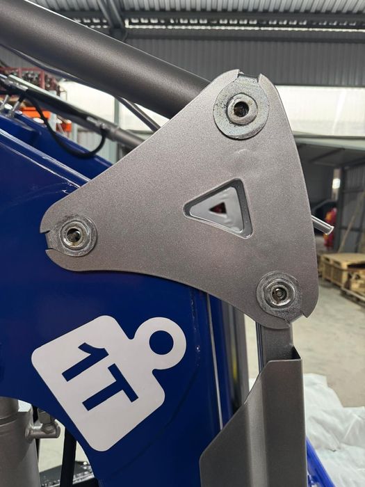 Фронтальный погрузчик КУН 1000кг