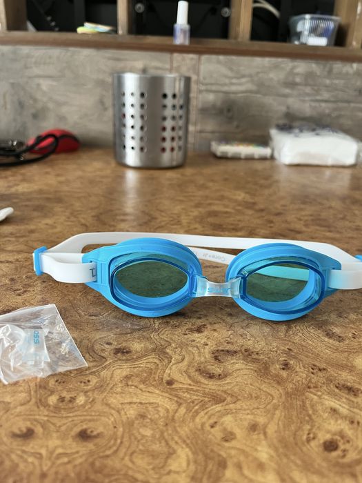 Детские очки для плавания