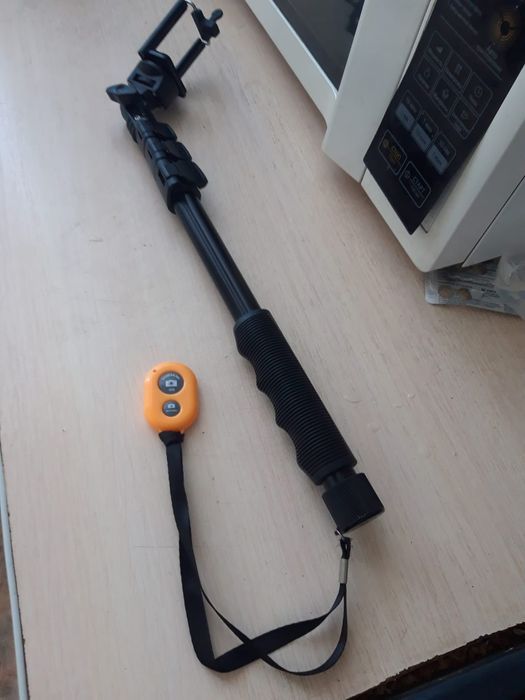 Продам селфи-палку