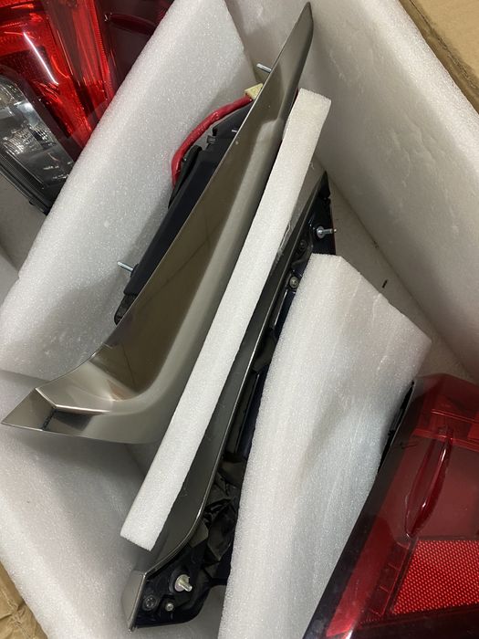 Lexus LX 570 фары оригинал