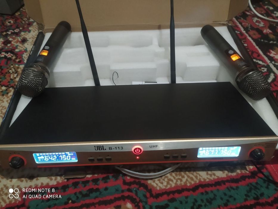 Mikrafon JBL holati zur